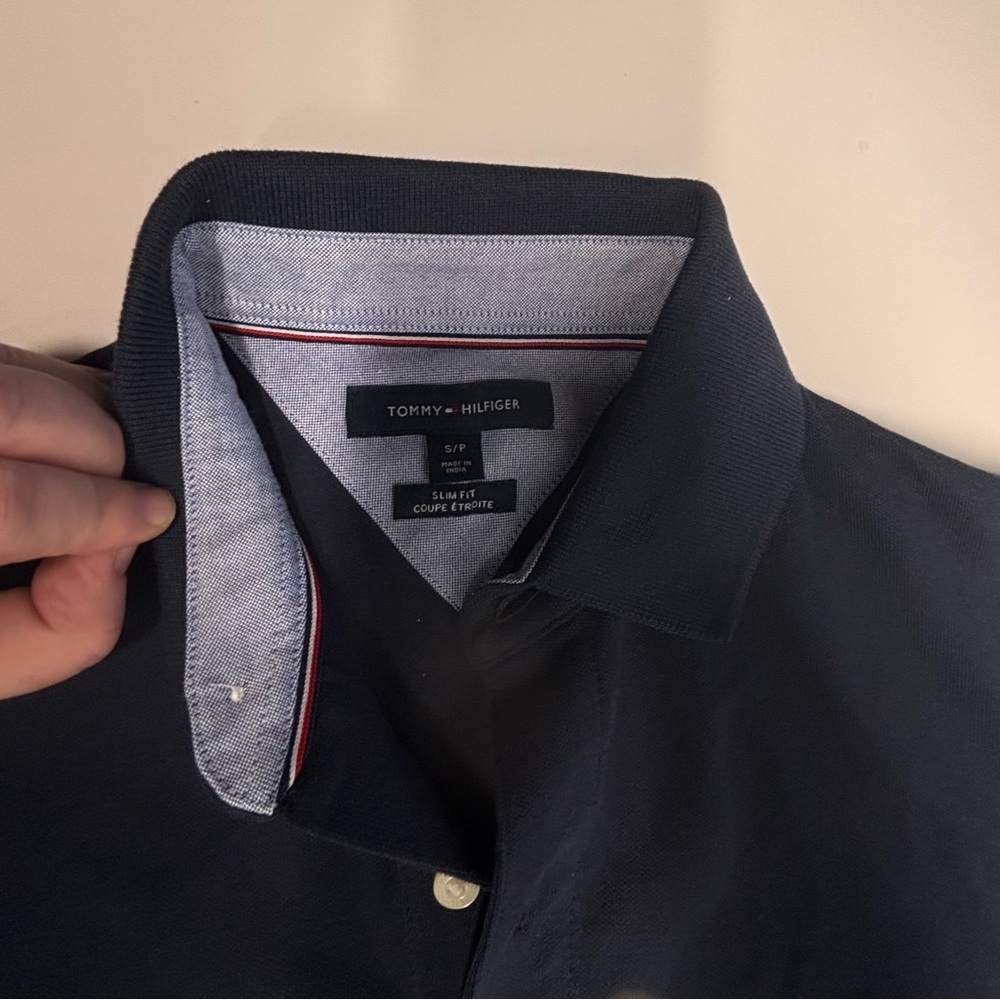 Tommy Hilfiger Men’s Navy, Royal Blue, Red & White Striped Polo - Picture 6 of 7
